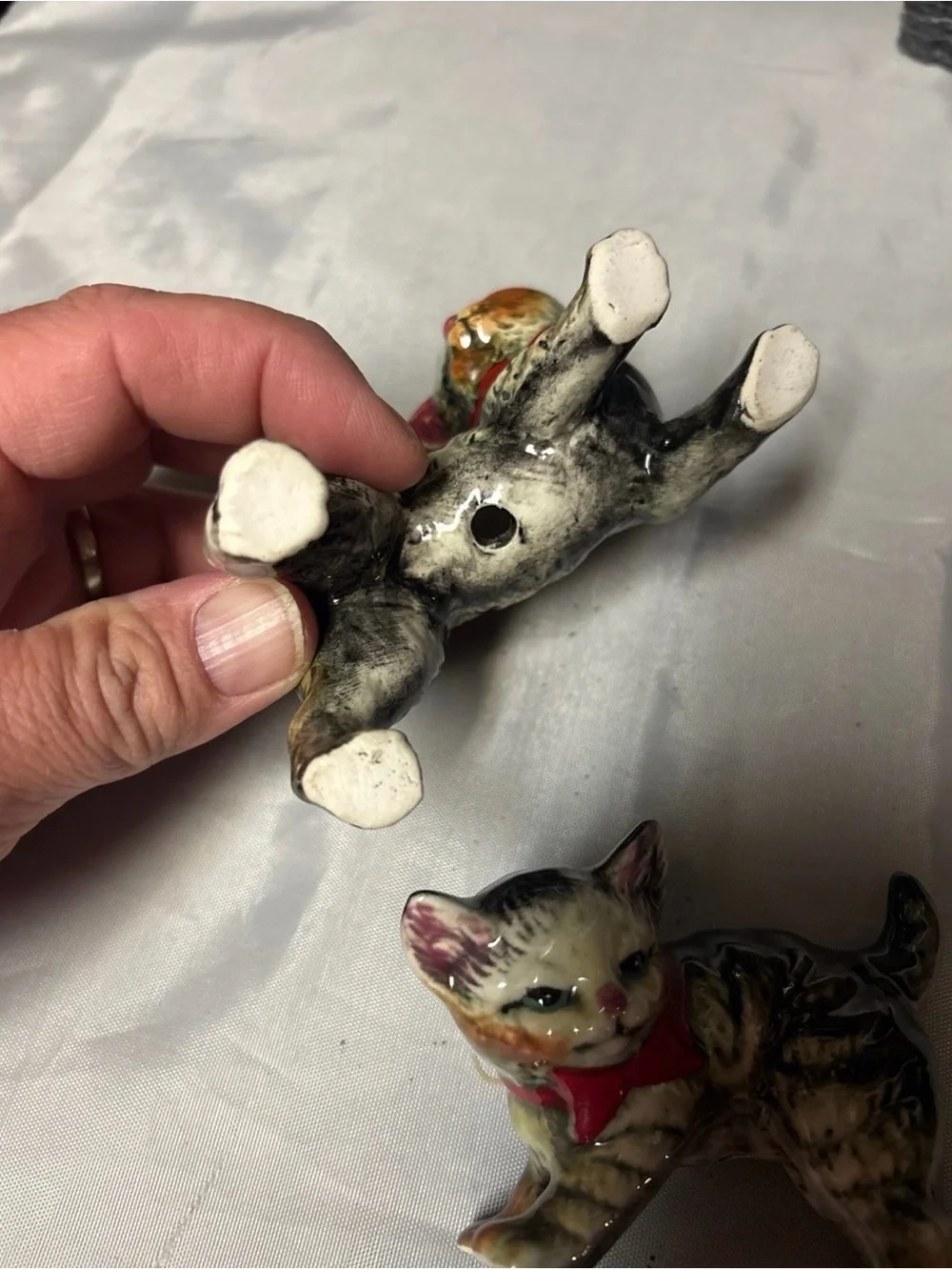 Vintage Small Ceramic Cats